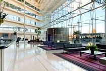 Premier Inn Premier Inn Heathrow Airport Terminal 4 Stanwell Екстериор снимка